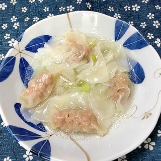 鶏皮入りワンタン